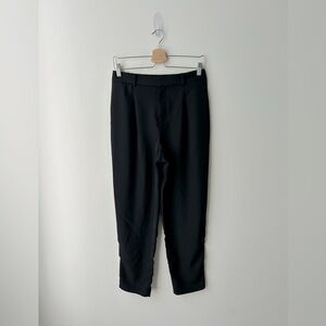 Uniqlo ezy relax fit ankle black
Pant